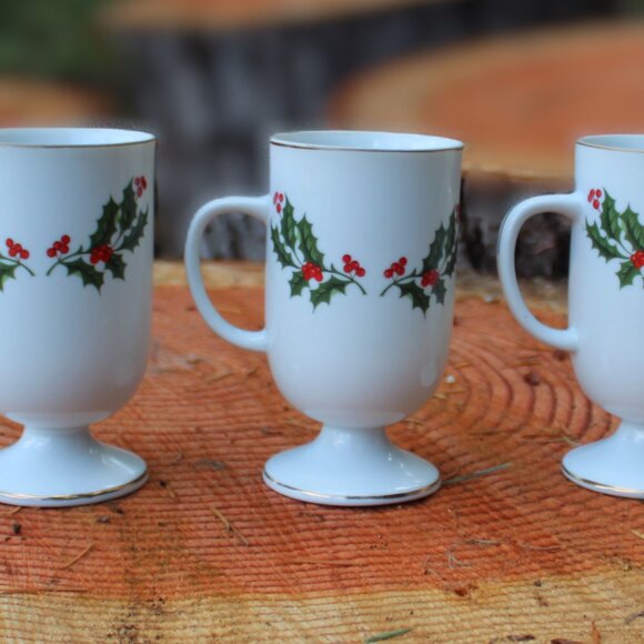 Set of Three Pedestal Mugs Kashima Trading Co. “Christmas Holly” - Picture 3 of 9